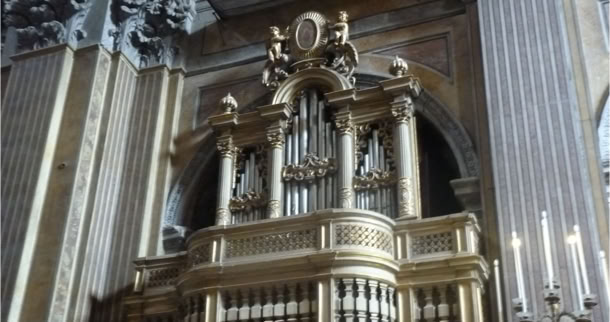 Napoles, órgão da catedral. Foto A.A.Bispo